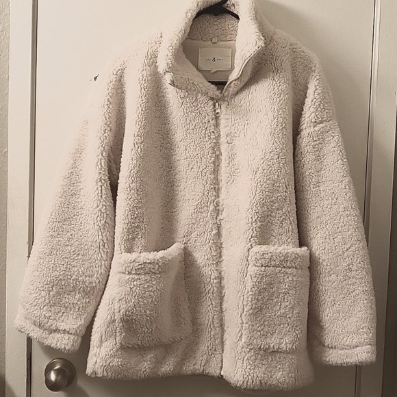 Lou & Grey Jackets & Blazers - Lou & Grey Size M Sherpa zip up
